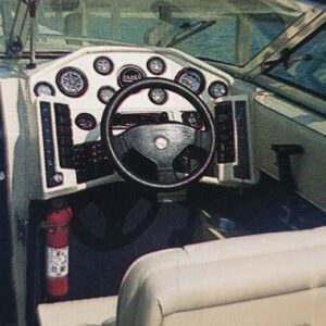 day cruiser Mariah 240Z Cockpit